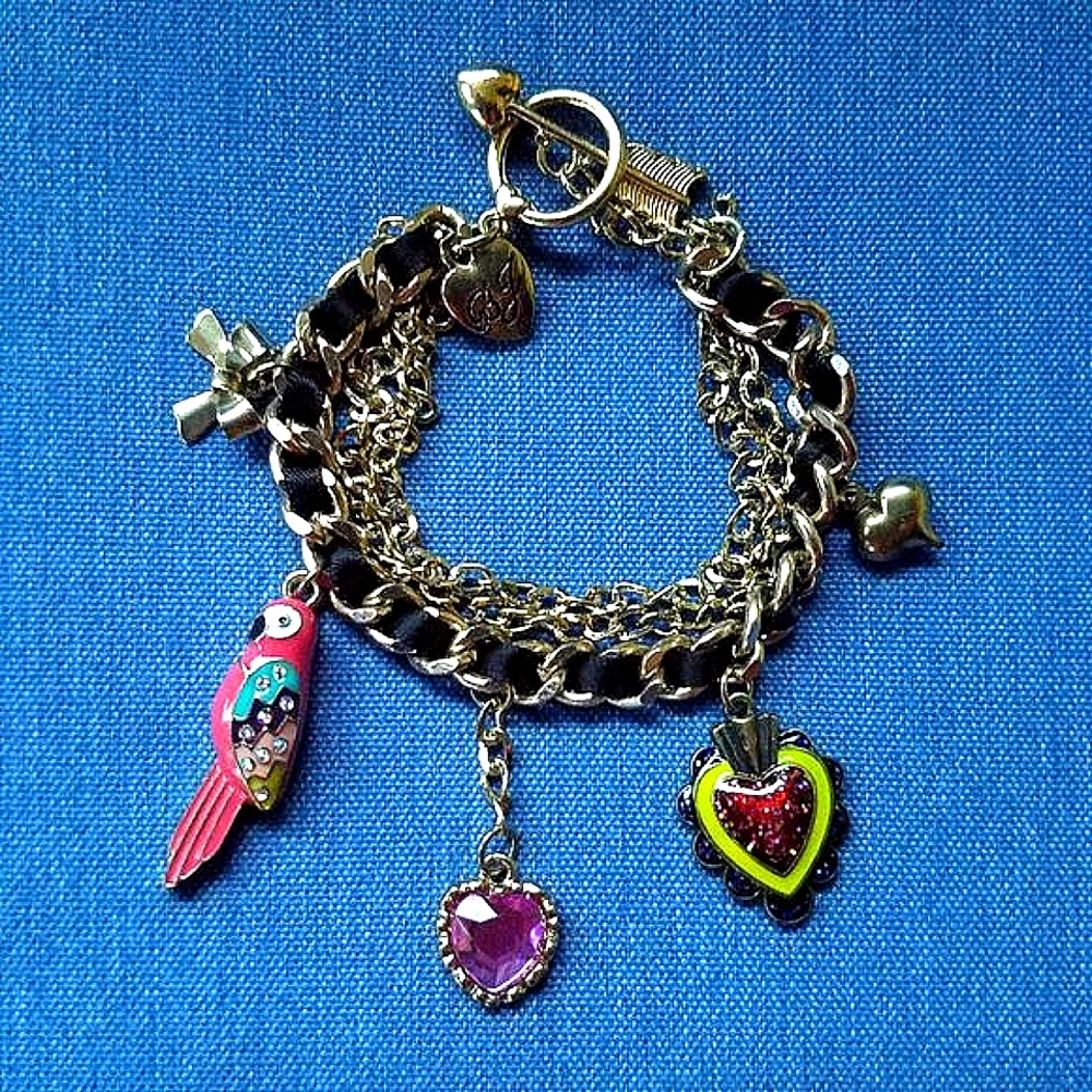 🦜❤️Betsey "SACRED HEART" Toggle-lock Charm Bracelet Parrot Heart Bow Arrow EPC